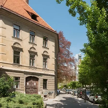 Апартаменты Royal Vega *