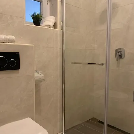 Royal Vega * לובליאנה