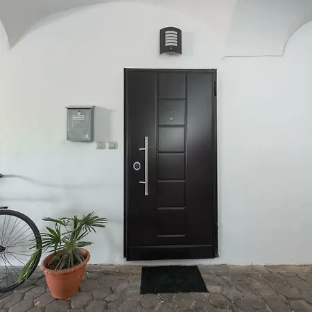 Апартаменты Royal Vega *